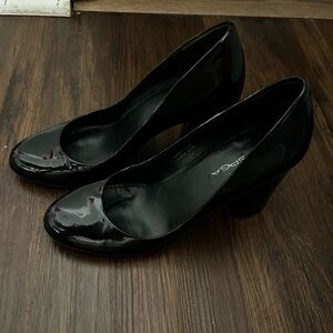 Via Spiga Glossy Black Heels